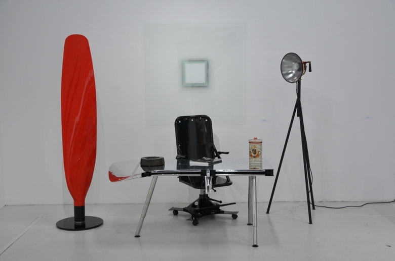 "Bureau" Aile d'avion Mirage III C (vendu) "Bureau" Aile d'avion Mirage III C (vendu)