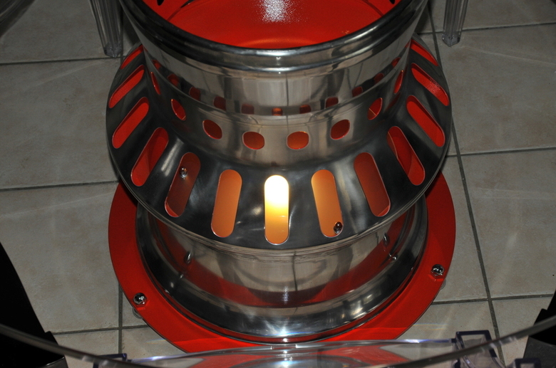 Table de salle à manger ou de conférence "chambre de combustion" d'avion Dassault Mirage III Table de salle à manger ou de conférence "chambre de combustion" d'avion Dassault Mirage III