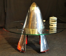 Table basse "Cône" d'hélice d'avion Breguet Atlantique - vendue Table basse "Cône" d'hélice d'avion Breguet Atlantique - vendue