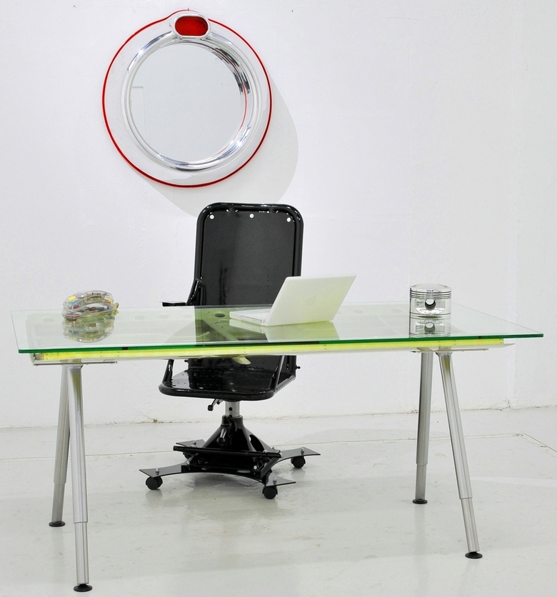 Bureau ou Table de salle à manger aéronautique "Trappe" d'avion Breguet Atlantique Bureau ou Table de salle à manger aéronautique "Trappe" d'avion Breguet Atlantique