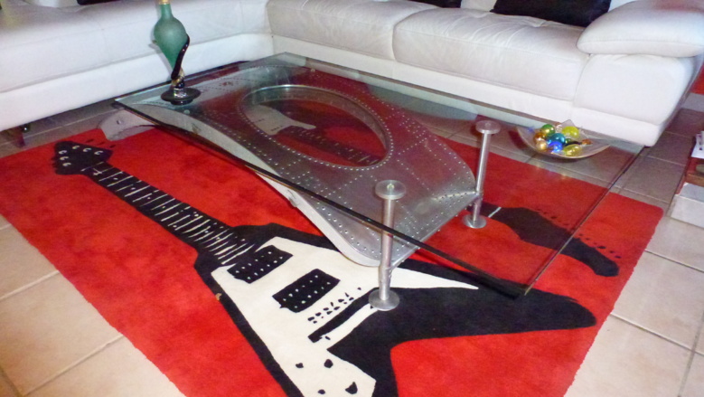 Table de salon "Porte de Flamant" - Vendue Table de salon "Porte de Flamant" - Vendue