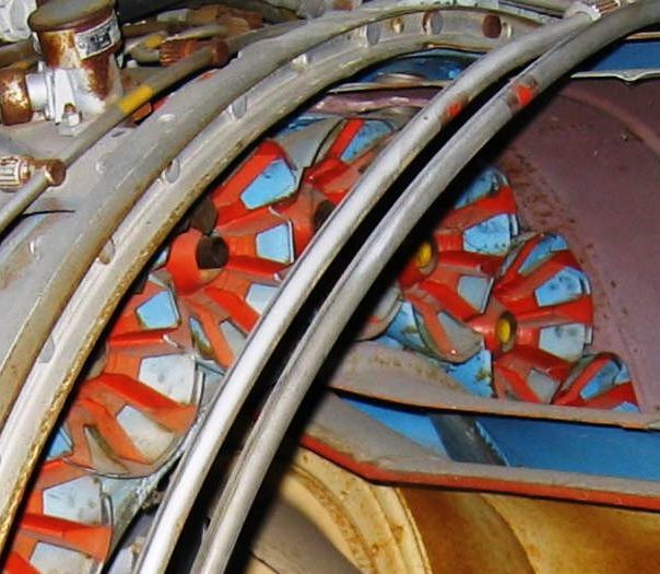 Porte-stylos "Réacteur" - Vendu 1/4 Porte-stylos "Réacteur" - Vendu 1/4