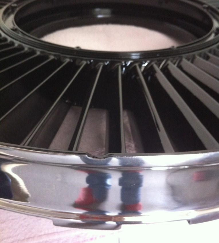 Coin de canapé "Couronne de réacteur" (vendu) Coin de canapé "Couronne de réacteur" (vendu)