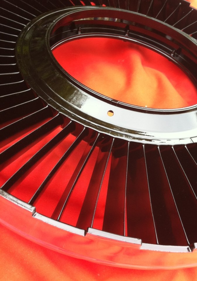 Coin de canapé "Couronne de réacteur" (vendu) Coin de canapé "Couronne de réacteur" (vendu)