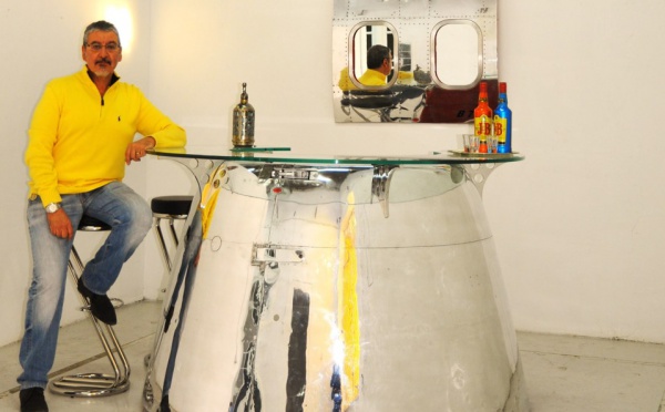 "Bar" Capot moteur Douglas DC3 - Vendu 2/5