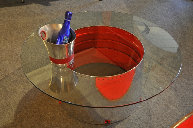 Table basse Pointe avant de Mirage III Table basse Pointe avant de Mirage III